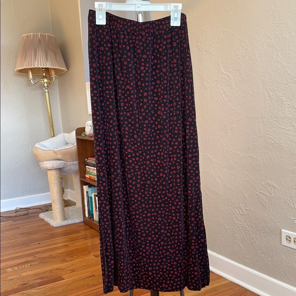 Swirl Black and Red Women's Skirt